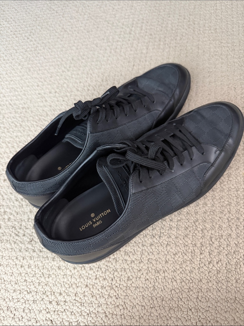 Louis Vuitton Men’s Black Textured Low-Top Sneakers
